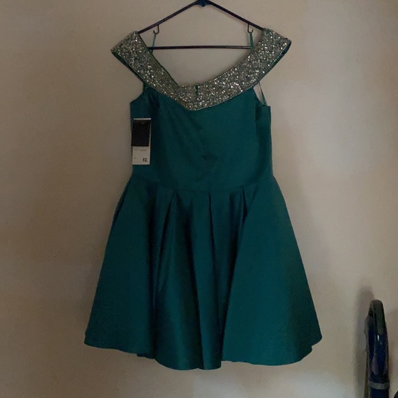 Formal Dress Size twelve!! - Picture 2 of 2